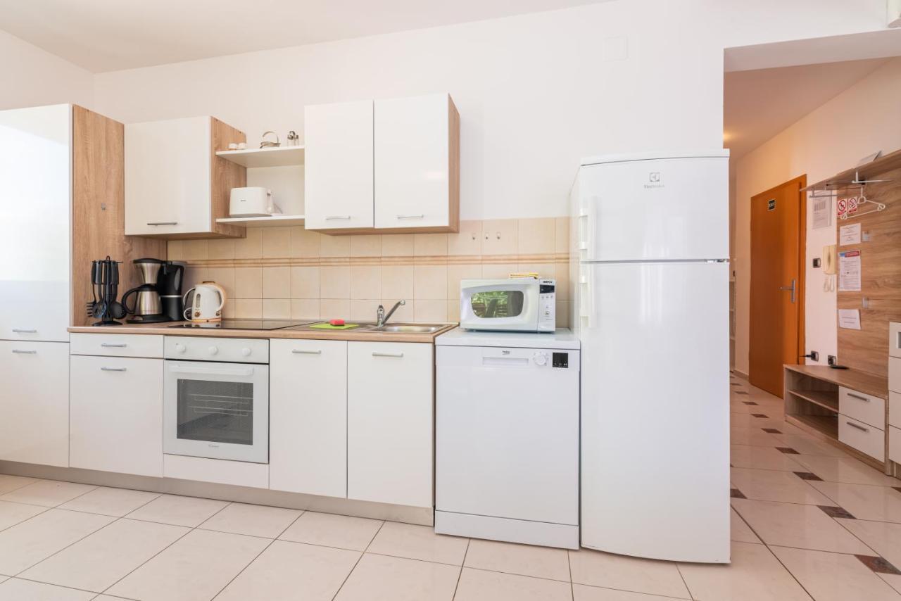 Apartment Lovorka 5 Башка Экстерьер фото