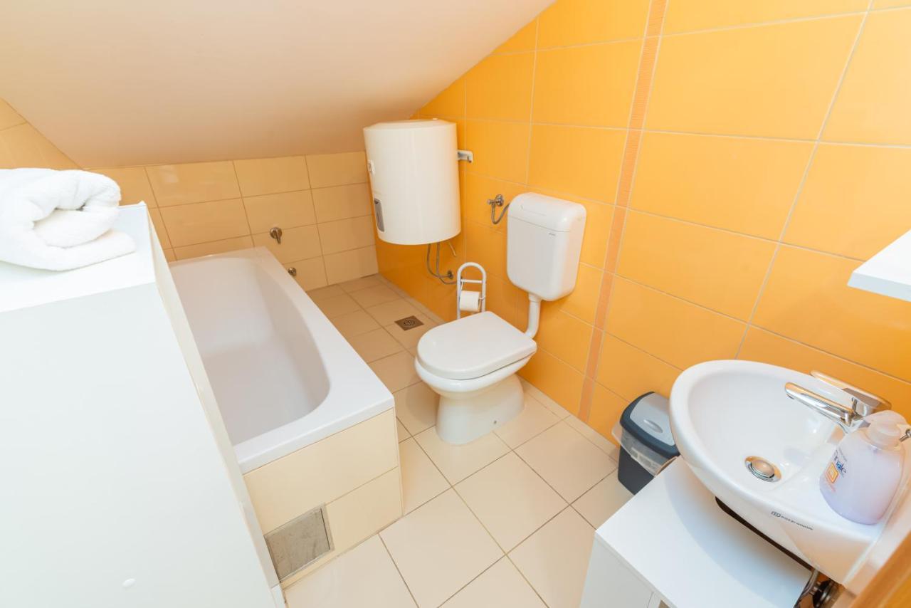 Apartment Lovorka 5 Башка Экстерьер фото